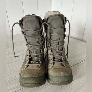 Danner Tachyon Boots in Sage Green